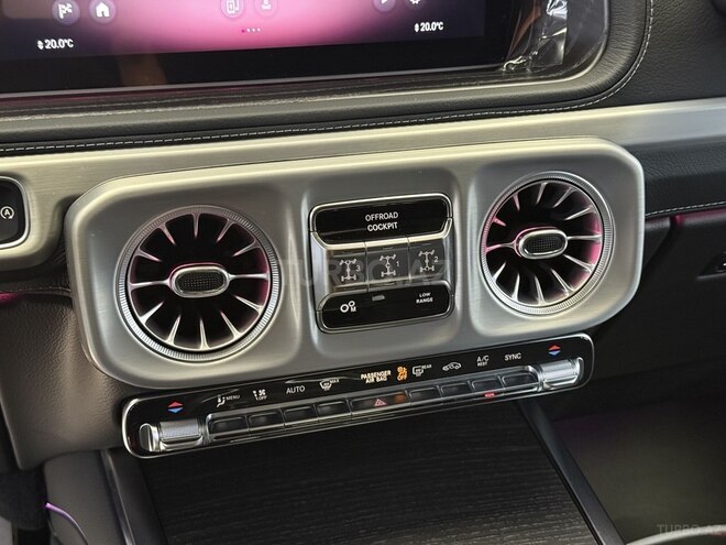 Mercedes G 500-21