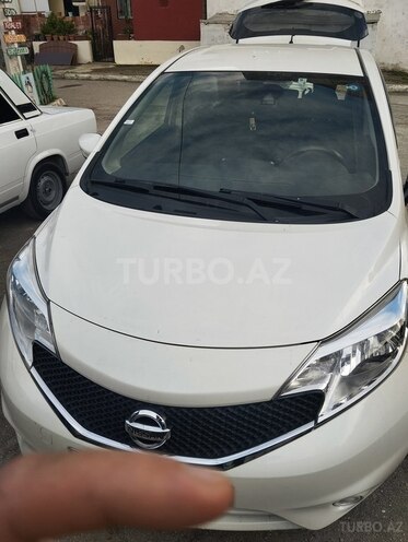 Nissan Note-7