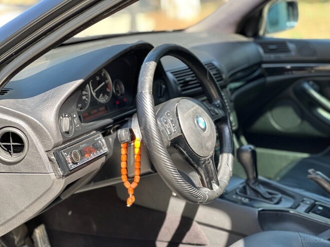 BMW 525 2001, 250,000 km - 2.5 l - Bakı