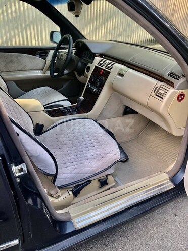 Mercedes E 230 1996, 296,000 km - 2.3 l - Mingəçevir
