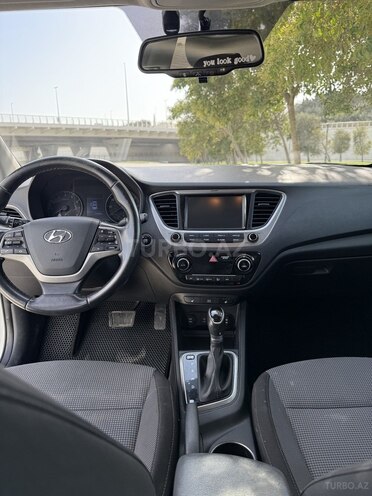 Hyundai Accent 2018, 110,560 km - 1.6 l - Bakı