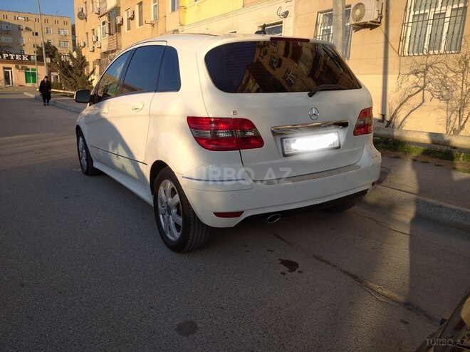 Mercedes B 170 2009, 203,000 km - 1.7 л - Bakı