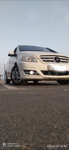 Mercedes B 170 2009, 203,000 km - 1.7 л - Bakı