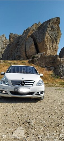 Mercedes B 170 2009, 203,000 km - 1.7 л - Bakı