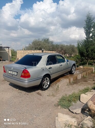 Mercedes C 180 1995, 306,000 km - 1.8 l - Salyan