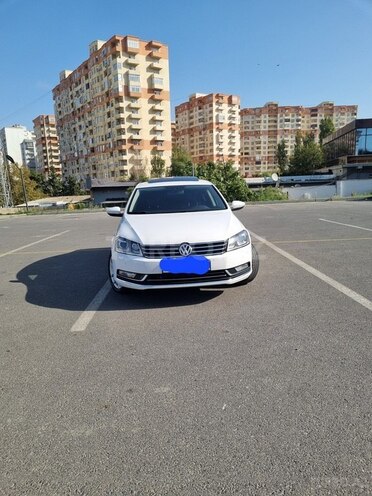 Volkswagen Passat 2011, 280,000 km - 1.8 l - Bakı