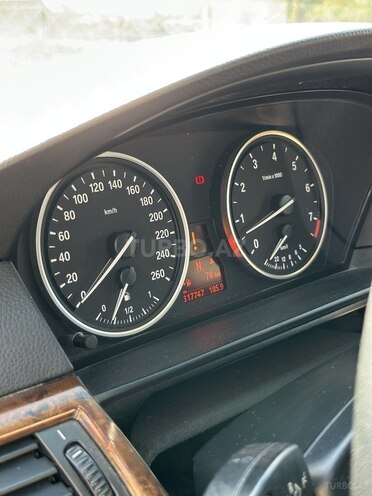 BMW 525 2008, 318,000 km - 2.5 l - Bakı