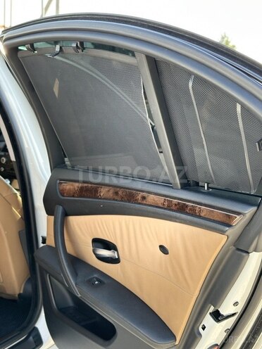 BMW 525 2008, 318,000 km - 2.5 l - Bakı