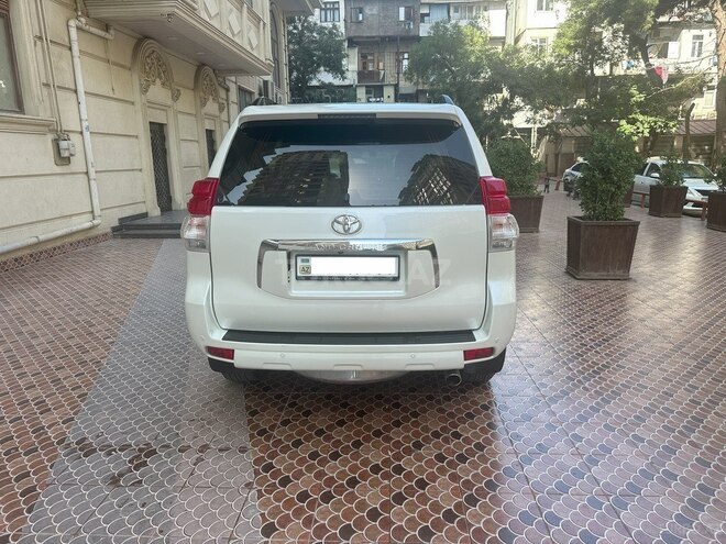 Toyota Land Cruiser Prado 2011, 173,500 km - 3.0 л - Bakı