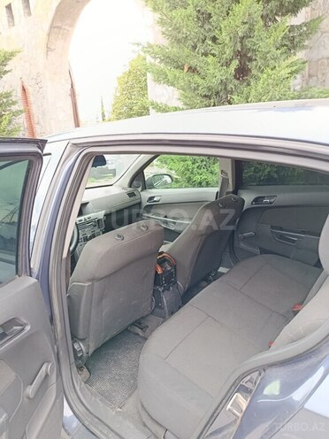 Opel Astra 2009, 273,965 km - 1.4 l - Şəki