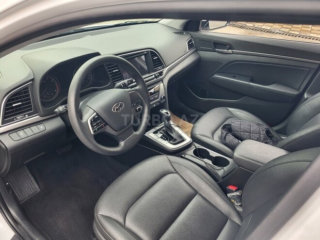 Hyundai Avante 2018, 102,463 km - 1.6 л - Bakı
