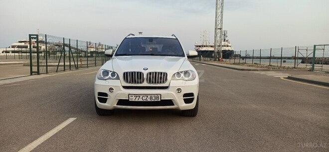 BMW X5 2010, 68,800 km - 4.4 l - Bakı