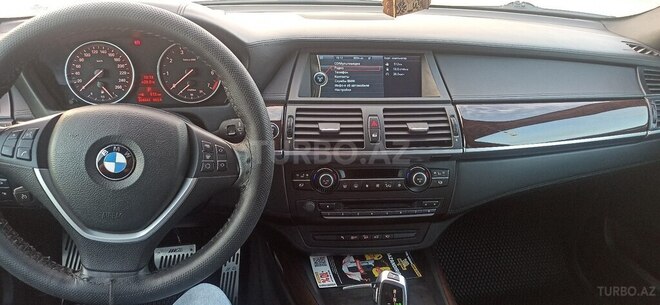 BMW X5 2010, 68,800 km - 4.4 l - Bakı