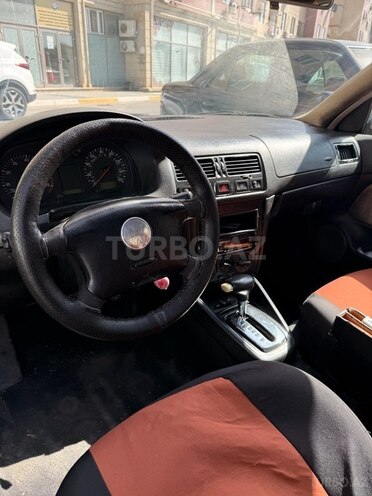 Volkswagen Jetta 2004, 193,655 km - 2.0 l - Bakı