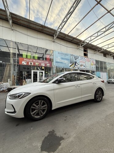 Hyundai Avante 2016, 194,153 km - 1.6 л - Bakı