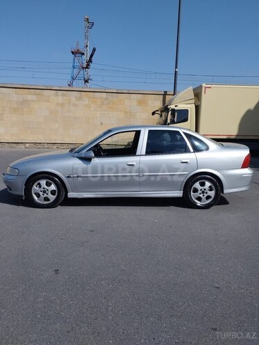 Opel Vectra 2000, 625,000 km - 2.0 l - Bakı