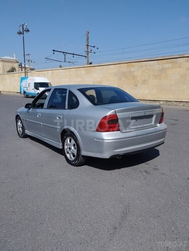 Opel Vectra 2000, 625,000 km - 2.0 l - Bakı