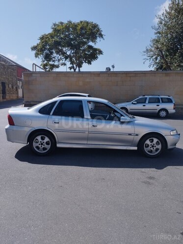 Opel Vectra 2000, 625,000 km - 2.0 l - Bakı
