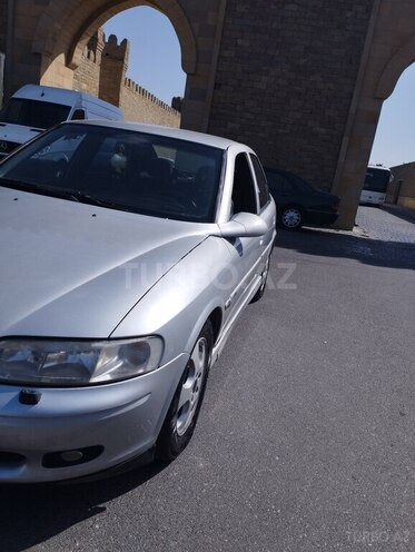Opel Vectra 2000, 625,000 km - 2.0 l - Bakı
