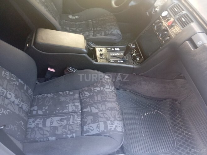 Mercedes E 230 1996, 290,000 km - 2.3 l - Bakı