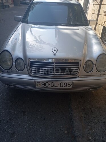 Mercedes E 230 1996, 290,000 km - 2.3 l - Bakı