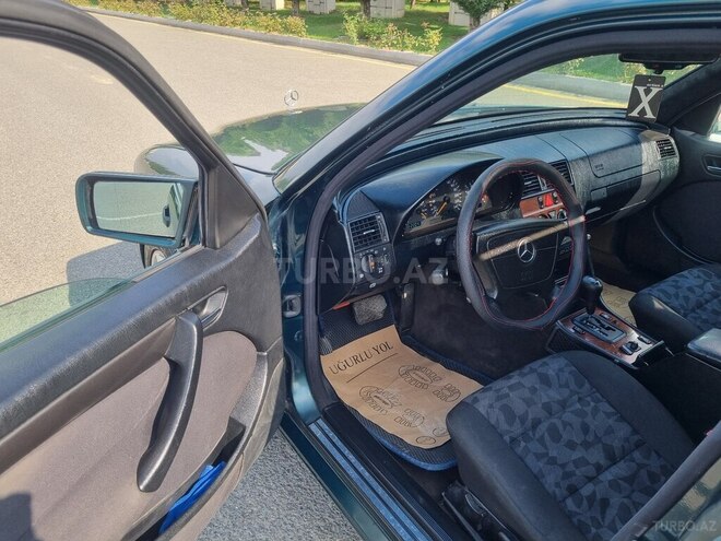 Mercedes C 180 1997, 272,000 km - 1.8 l - Gəncə