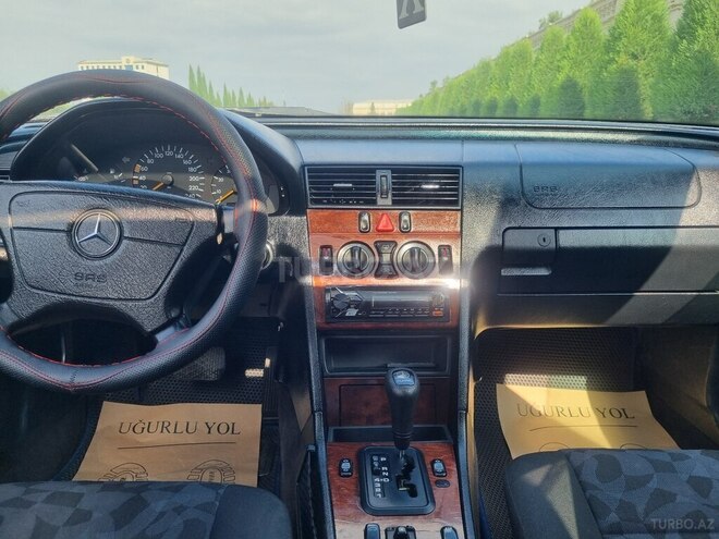 Mercedes C 180 1997, 272,000 km - 1.8 l - Gəncə
