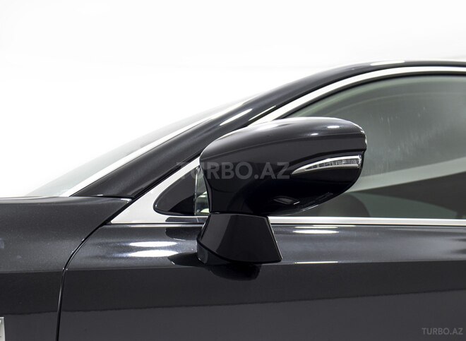 Lexus GS 250-10