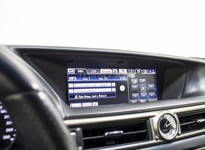 Lexus GS 250-13