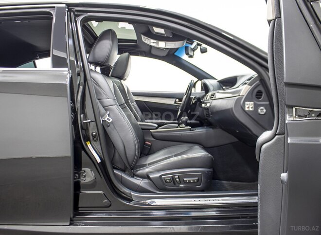 Lexus GS 250-22