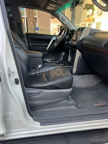 Toyota Land Cruiser Prado 2010, 210,000 km - 2.7 l - Bakı