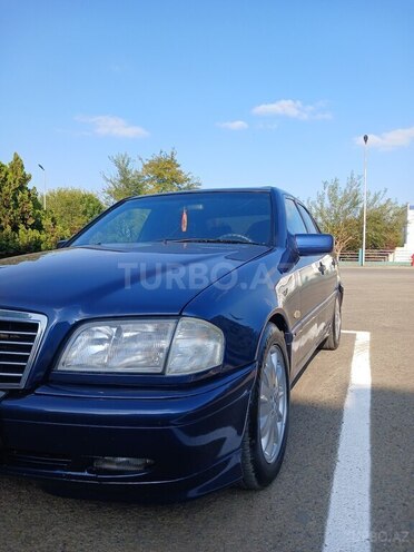 Mercedes C 180 2000, 437,000 km - 1.8 l - Qazax
