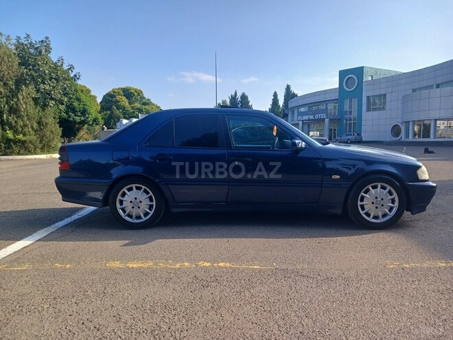 Mercedes C 180 2000, 437,000 km - 1.8 l - Qazax