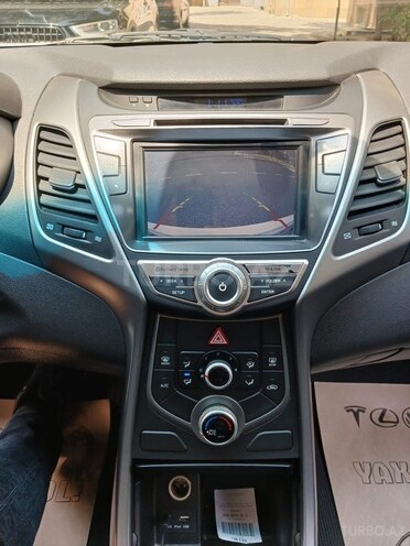 Hyundai Avante 2015, 235,000 km - 1.6 л - Bakı