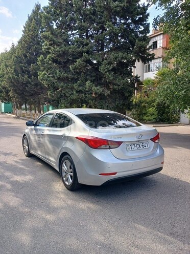 Hyundai Avante 2015, 235,000 km - 1.6 л - Bakı