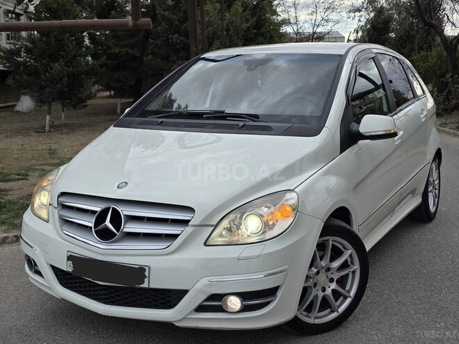 Mercedes B 170 2011, 132,000 km - 1.7 л - Sumqayıt