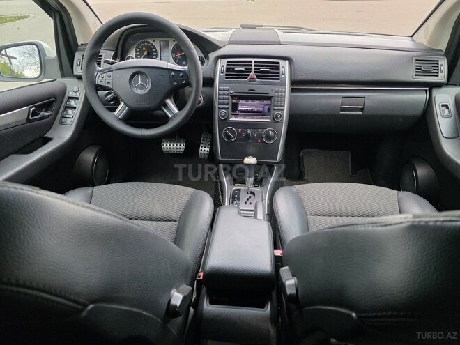 Mercedes B 170 2011, 132,000 km - 1.7 л - Sumqayıt