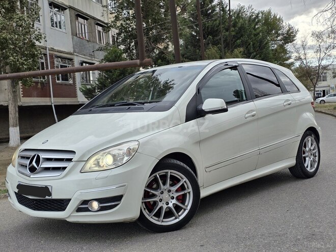 Mercedes B 170 2011, 132,000 km - 1.7 л - Sumqayıt