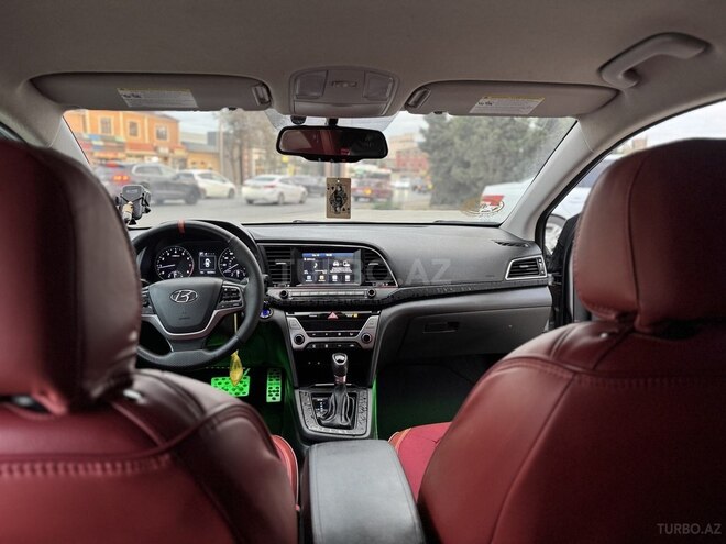 Hyundai Elantra 2016, 195,000 km - 2.0 л - Bakı