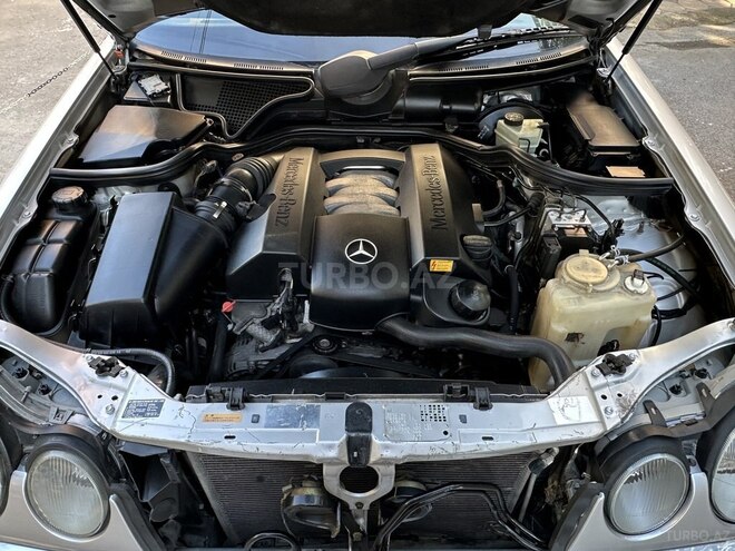 Mercedes E 240 1999, 270,000 km - 2.4 л - Bakı