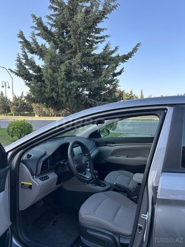 Hyundai Elantra 2019, 102,998 km - 2.0 l - Bakı