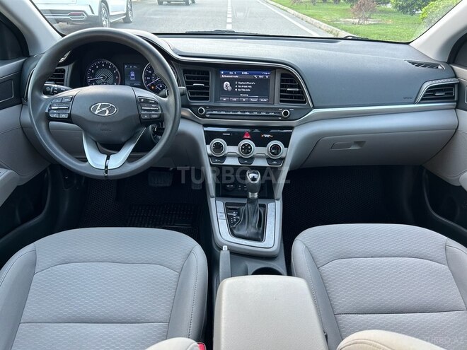 Hyundai Elantra 2019, 102,998 km - 2.0 l - Bakı