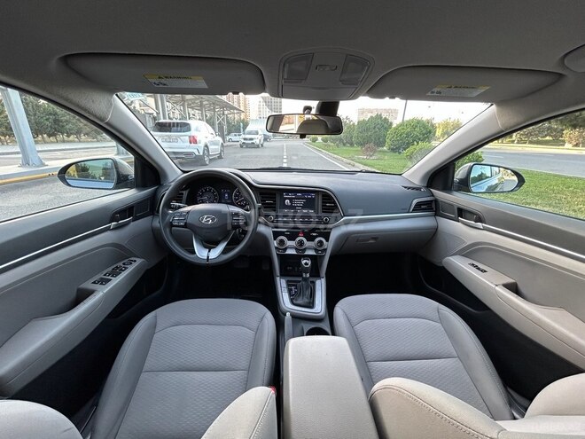 Hyundai Elantra 2019, 102,998 km - 2.0 l - Bakı