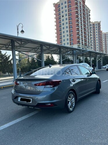 Hyundai Elantra 2019, 102,998 km - 2.0 l - Bakı
