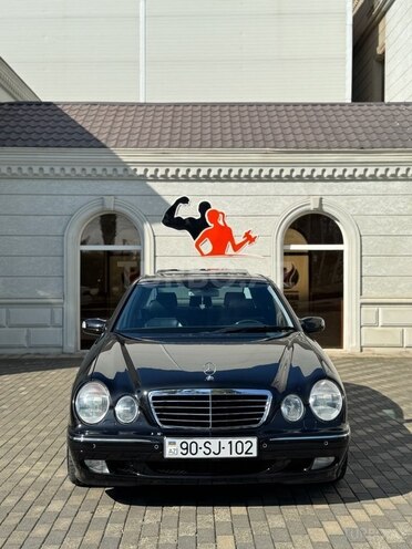 Mercedes E 320 2000, 198,000 km - 3.2 л - Astara