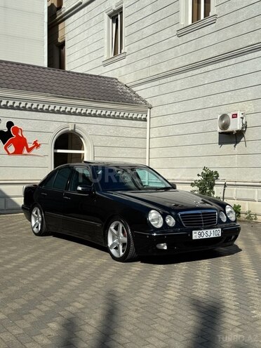 Mercedes E 320 2000, 198,000 km - 3.2 л - Astara