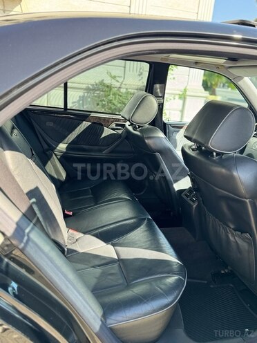 Mercedes E 320 2000, 198,000 km - 3.2 л - Astara