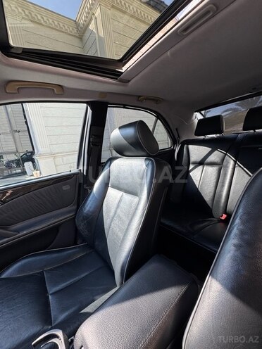 Mercedes E 320 2000, 198,000 km - 3.2 л - Astara