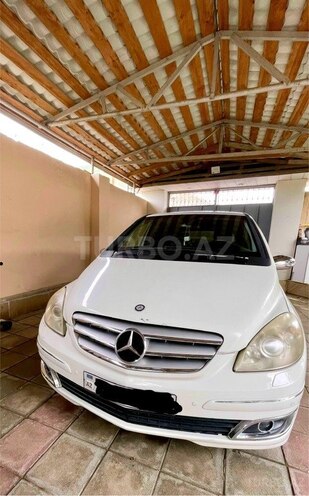 Mercedes B 170-1