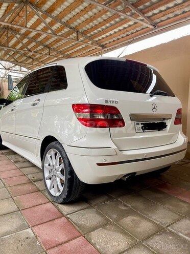 Mercedes B 170-3